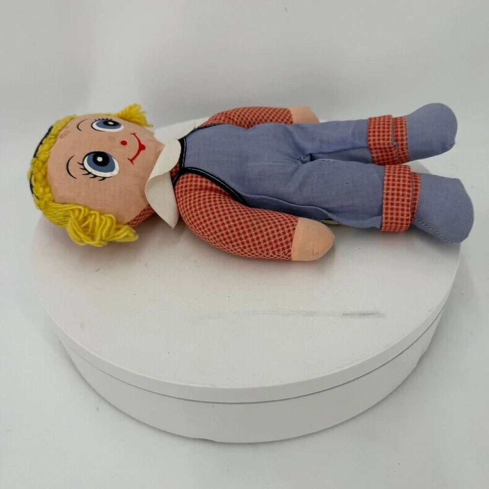 Vtg cloth rag doll googly-eyes manufactured in Hong Kong 100% Cotton